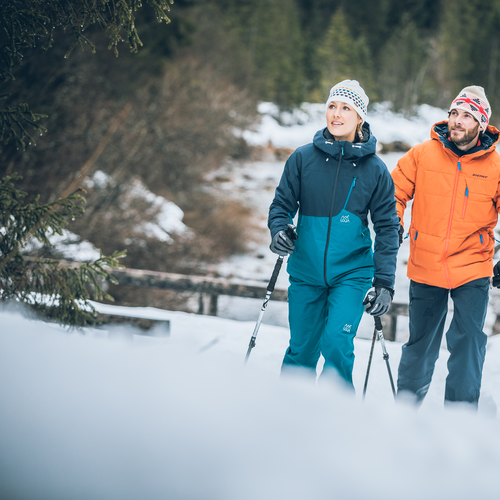 Winterwanderer in Tirol 